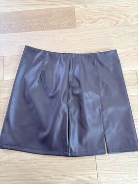 Sincerely Jules maroon Brown Faux Leather Mini Skirt with Front Slit size L